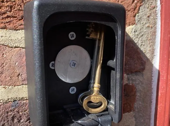 Maison Entière Plein Centre Du Village, La Trappe