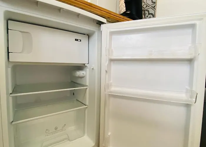 Maison Entière Plein Centre Du Village, La Trappe