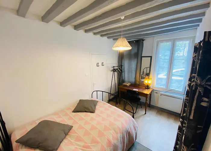 Maison Entière Plein Centre Du Village, La Trappe Casa vacanze Soligny-la-Trappe