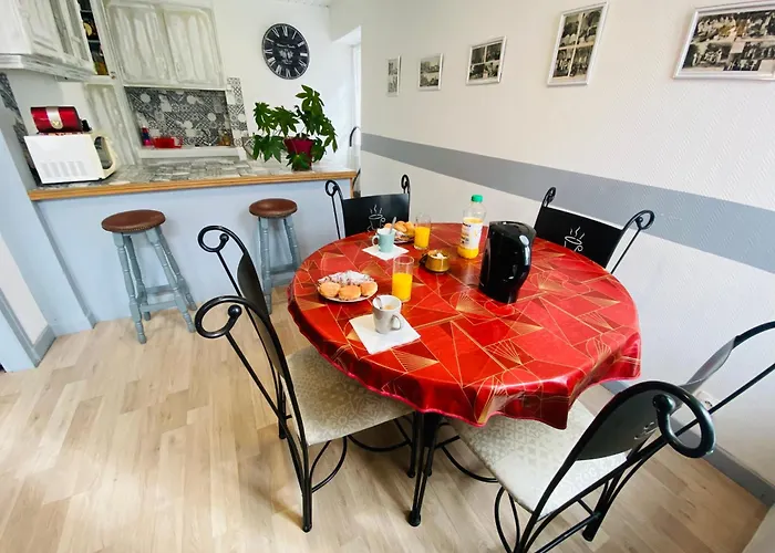 Maison Entière Plein Centre Du Village, La Trappe Casa vacanze *